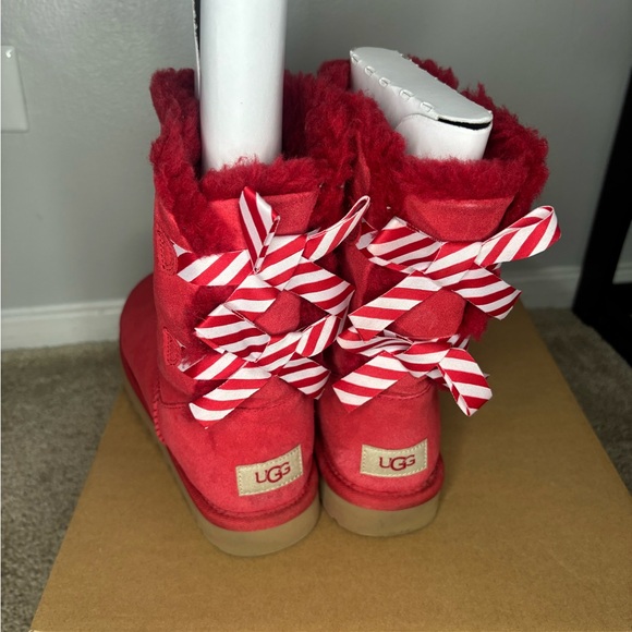 UGG Women's Red Winter Boots - Picture 2 of 5
